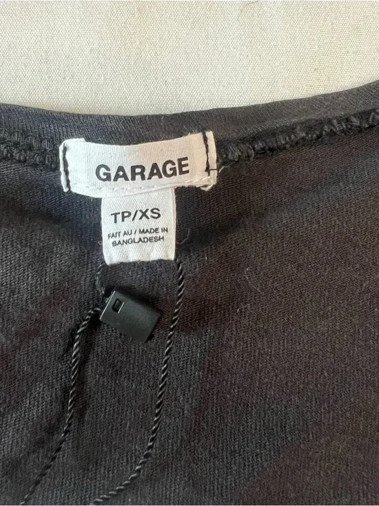 Garage Palm Valley Los Angeles Tie Front Crop Tee Black Women’s XS NWT - Picture 4 of 8